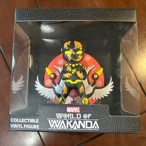 Marvel Black Panther World Of Wakanda Artist Series Vinyl Figure Natacha Bustos